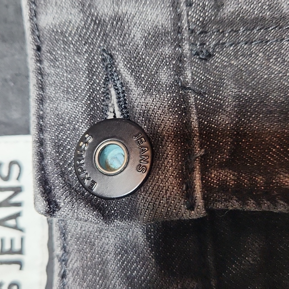 Express Jeans - Picture 10 of 15